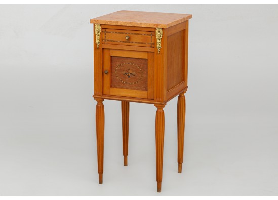 Commode (2 items)