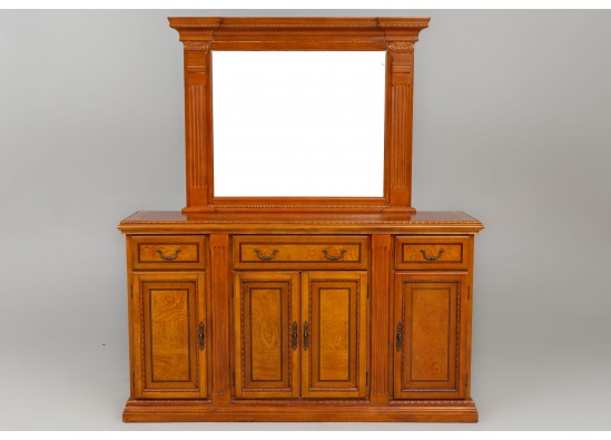 Commode with mirror