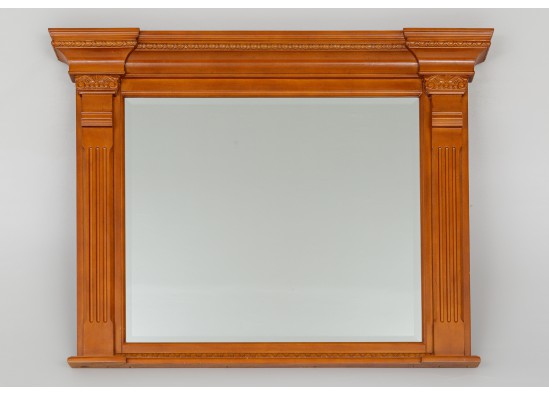 Commode with mirror