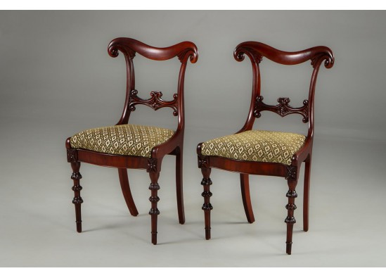 Chairs (2 items)