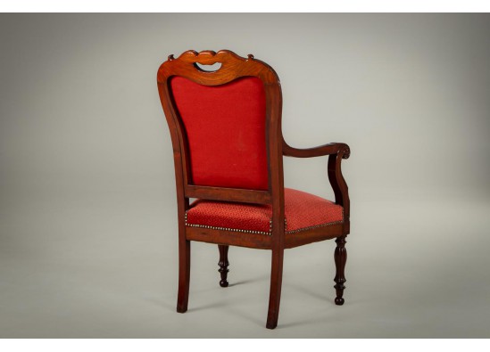 Armchair (2 items) 