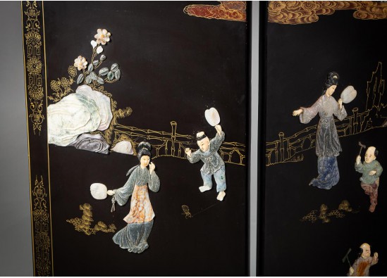 Folding screen 